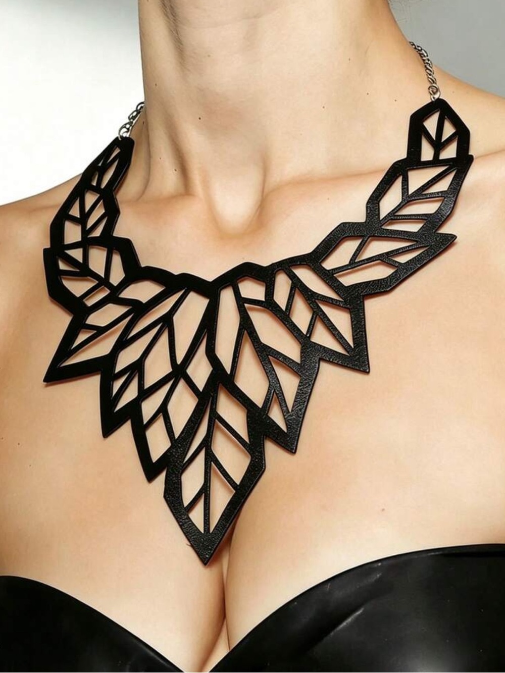 Geometric Hollow Leaf Shaped Necklace, Double-Layer‎ PU Leather Necklace